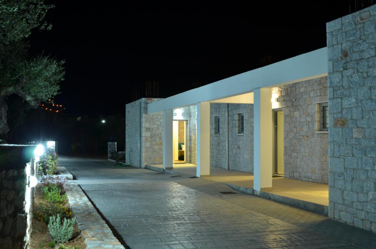 Verga'S Apartments Каламата Экстерьер фото