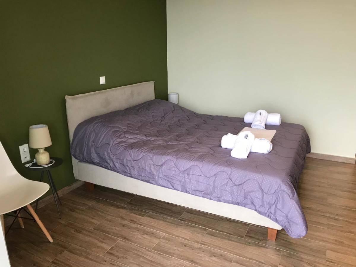 Verga'S Apartments Каламата Экстерьер фото