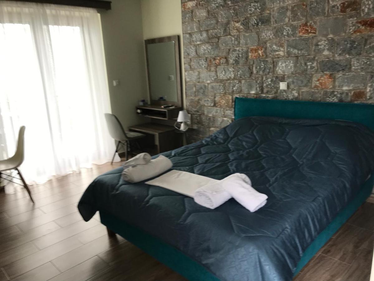 Verga'S Apartments Каламата Экстерьер фото