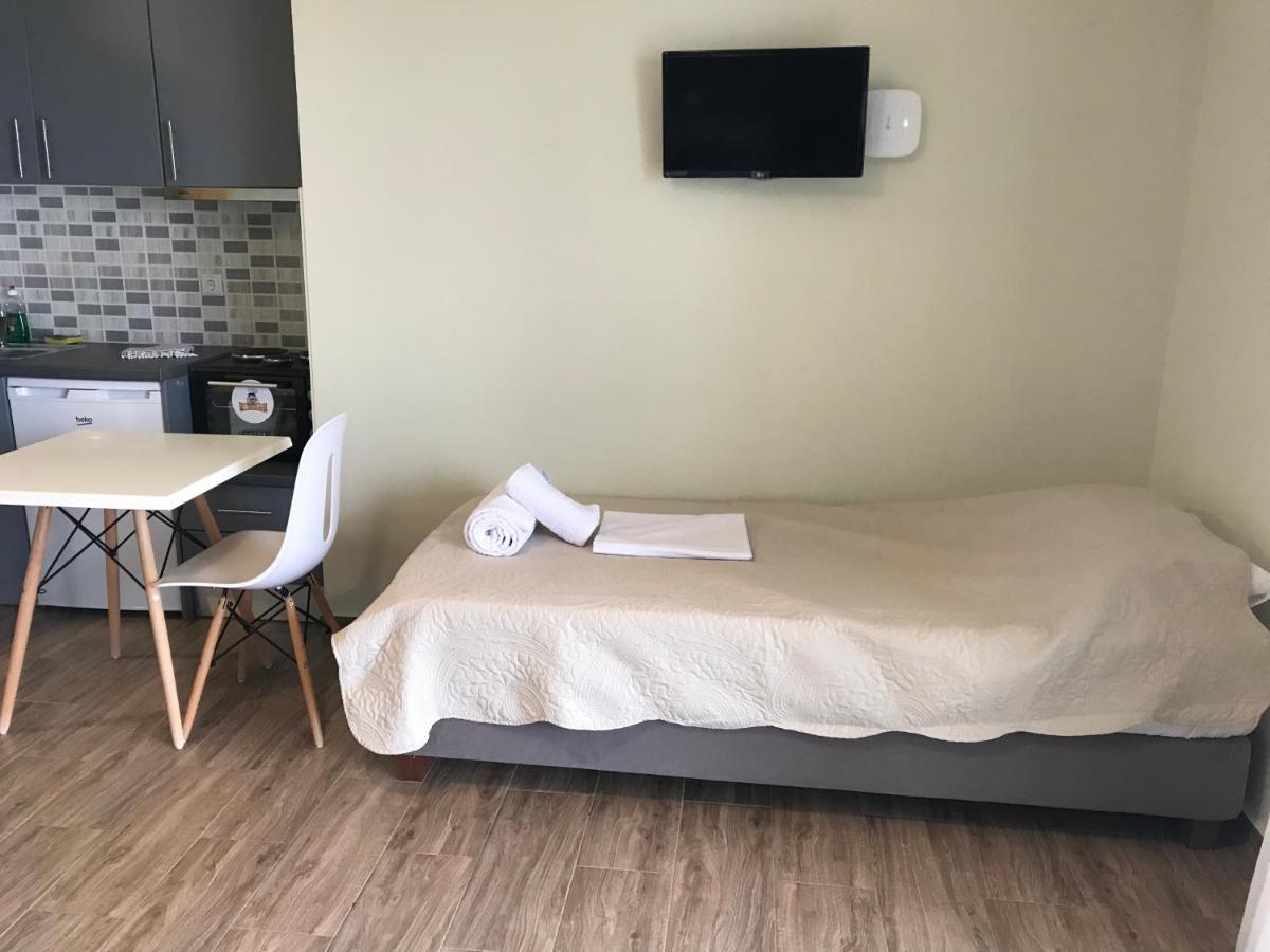 Verga'S Apartments Каламата Экстерьер фото