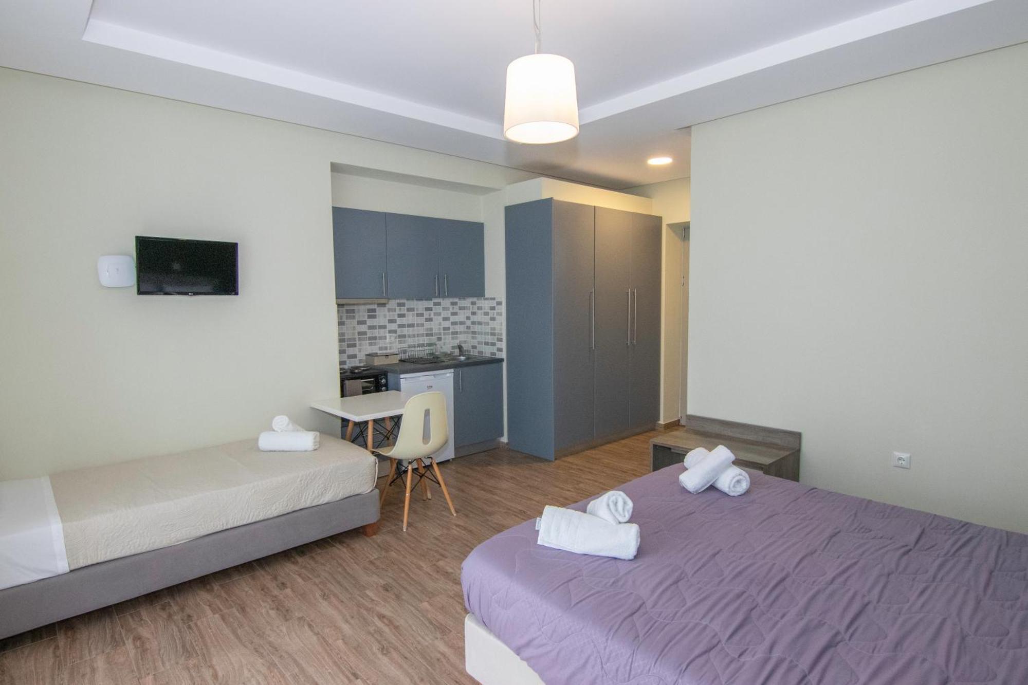 Verga'S Apartments Каламата Экстерьер фото