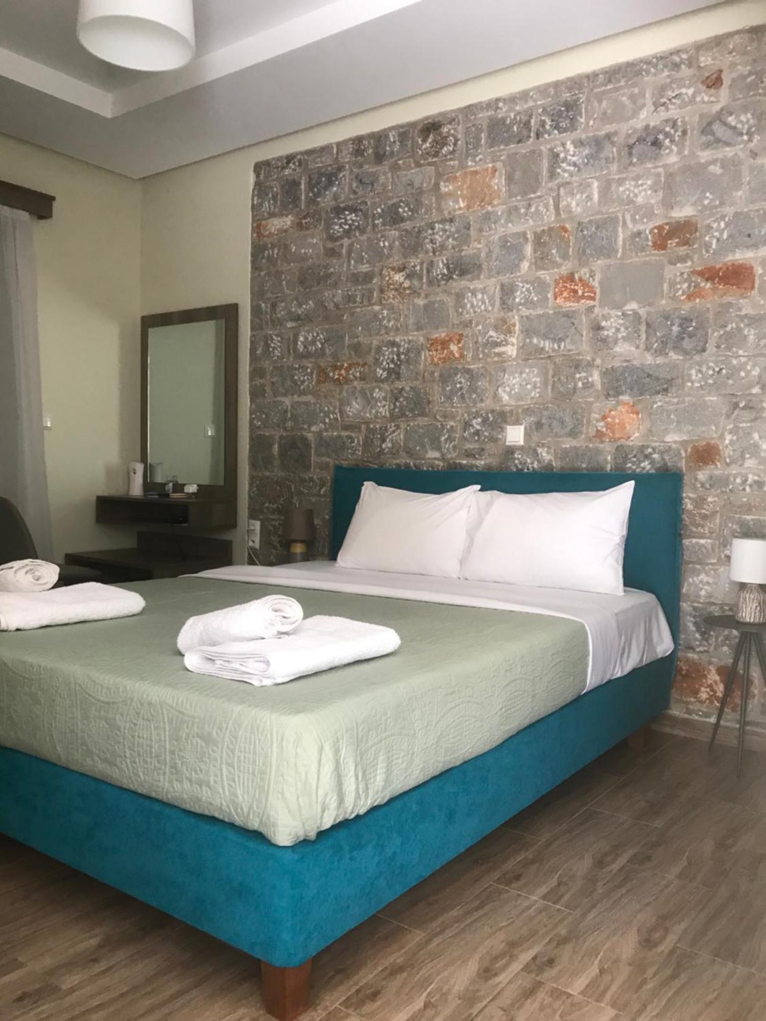 Verga'S Apartments Каламата Экстерьер фото
